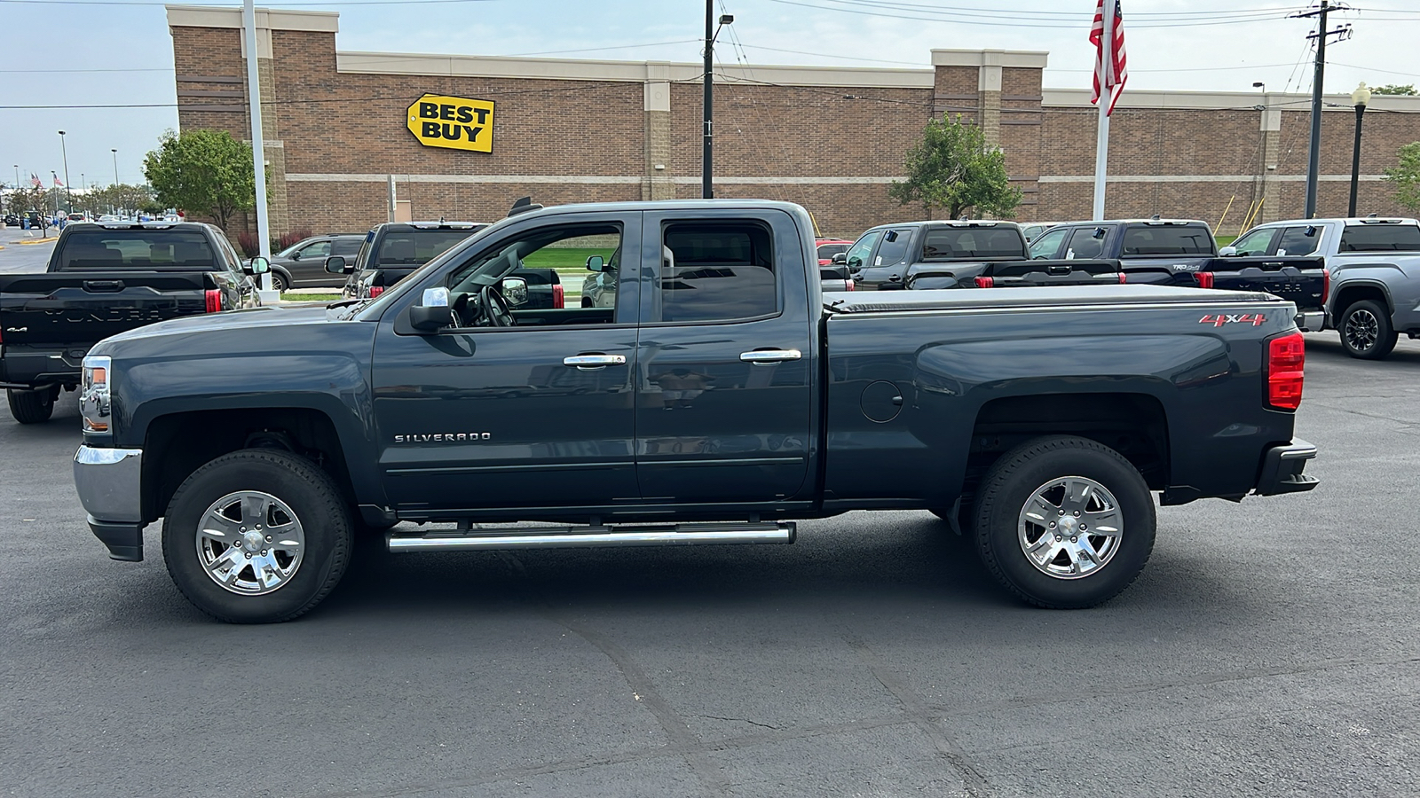 2019 Chevrolet Silverado 1500 LD LT 6