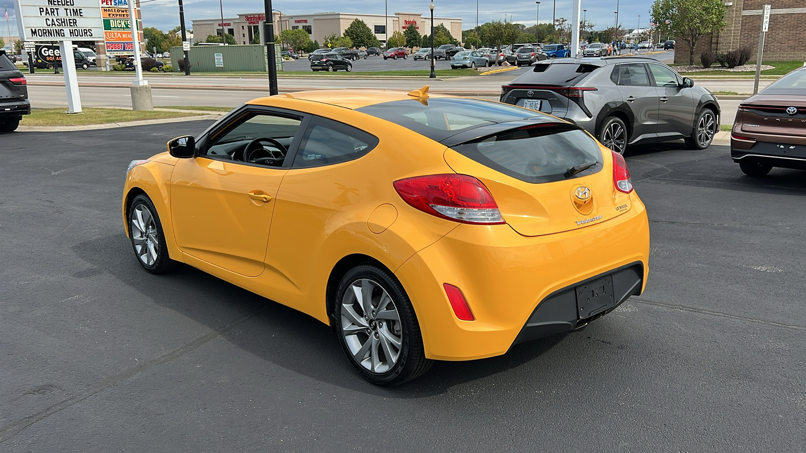 2016 Hyundai Veloster Base 5