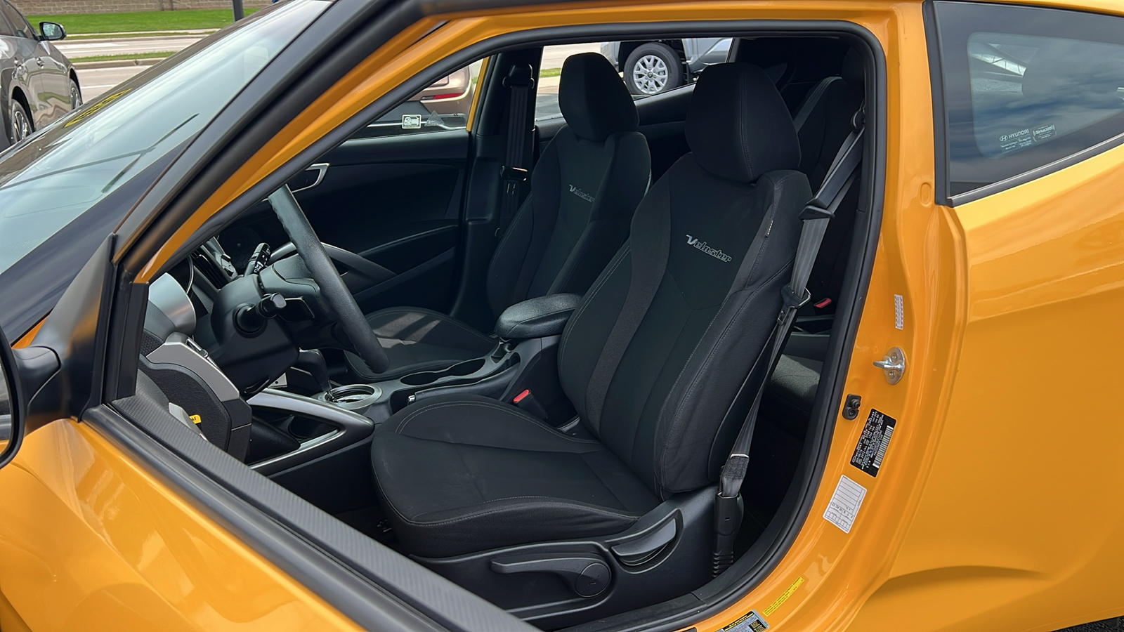 2016 Hyundai Veloster Base 24