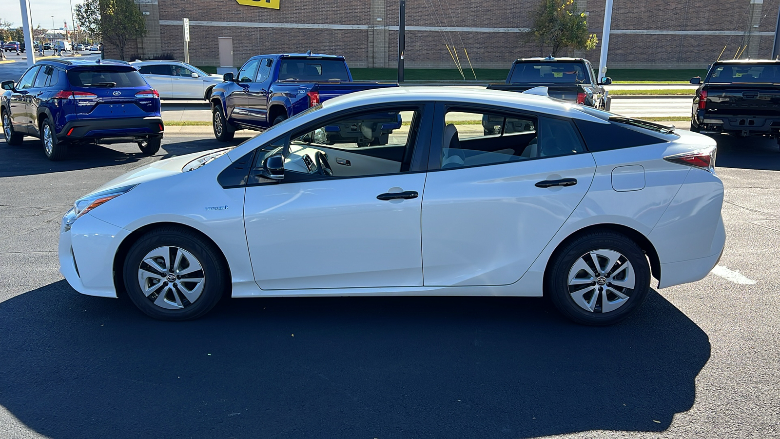 2016 Toyota Prius Four 6