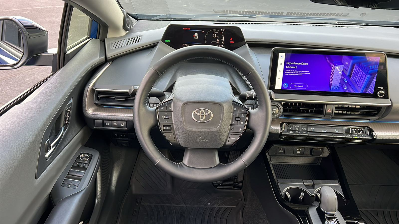 2023 Toyota Prius Limited 9