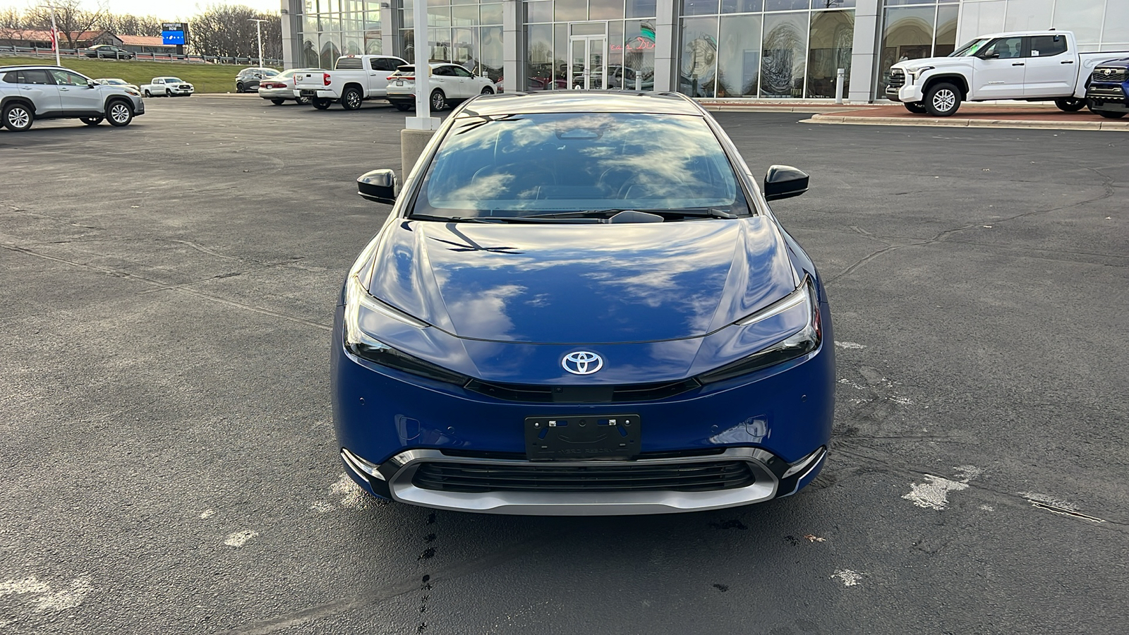 2023 Toyota Prius Limited 33