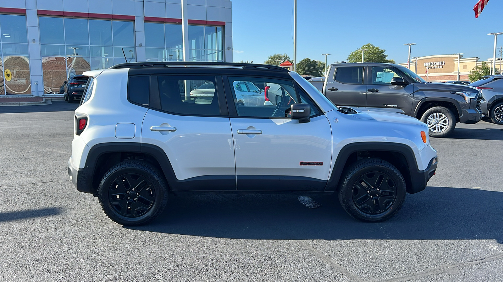 2018 Jeep Renegade Trailhawk 2