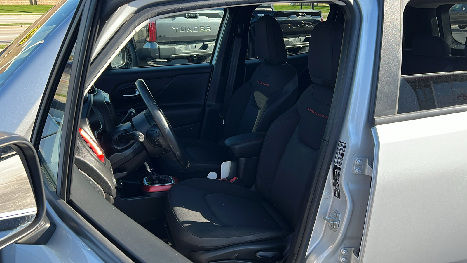 2018 Jeep Renegade Trailhawk 24