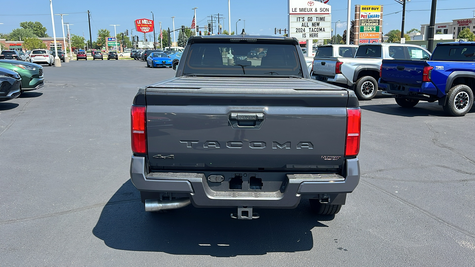 2024 Toyota Tacoma SR5 4