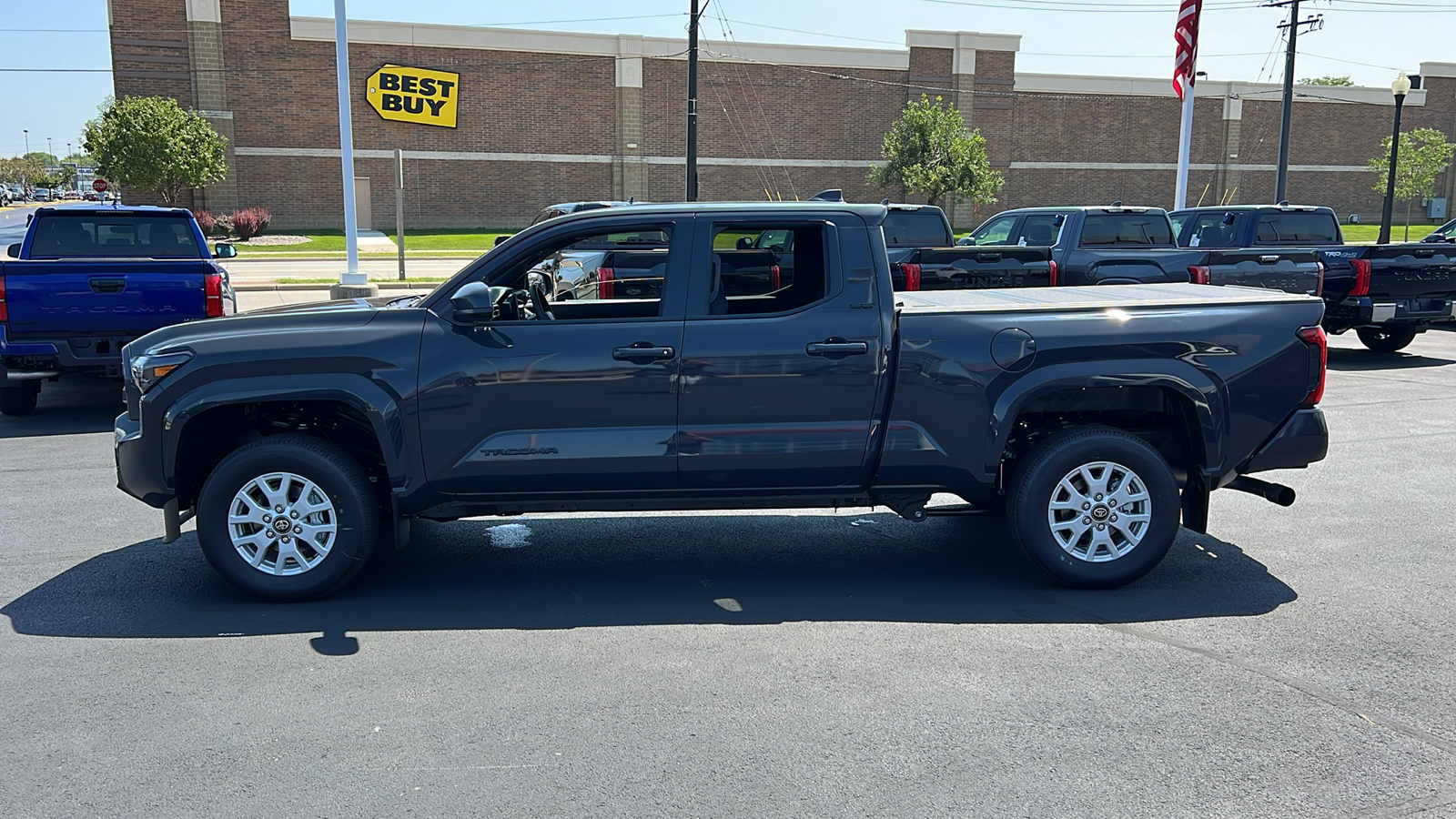 2024 Toyota Tacoma SR5 6