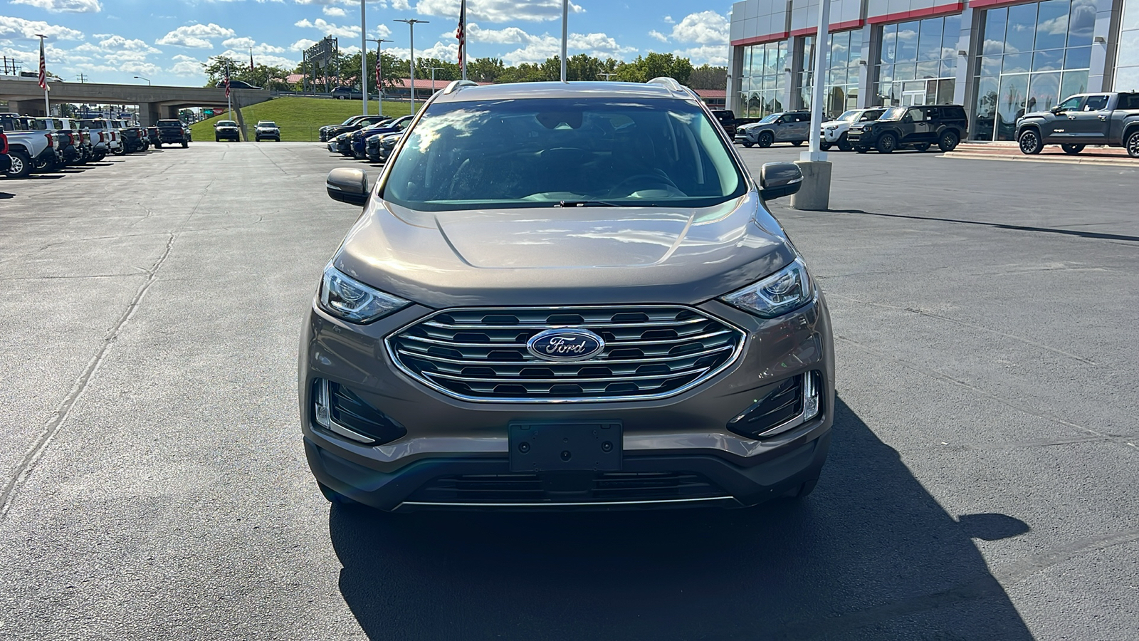 2019 Ford Edge SEL 34