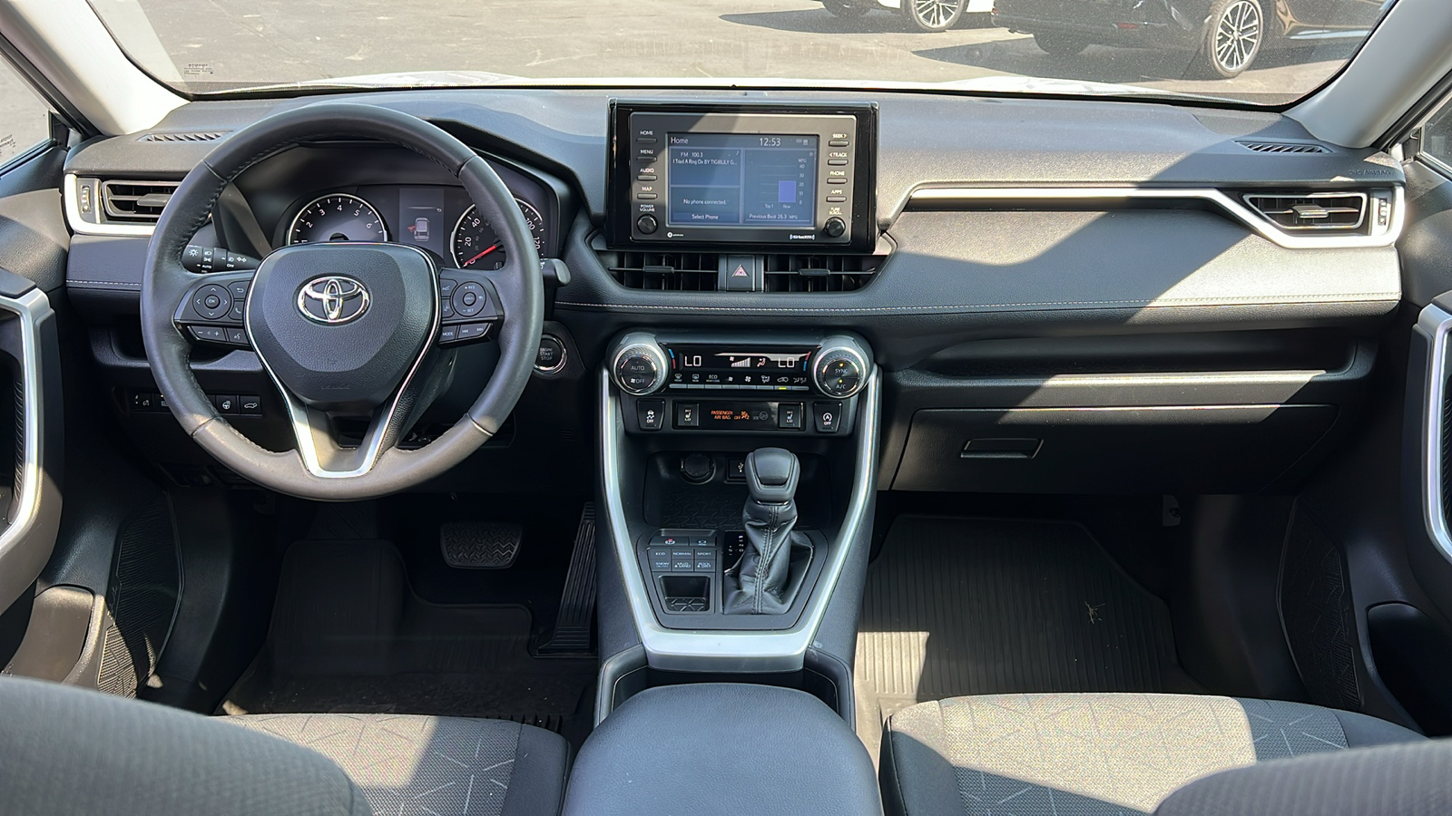 2021 Toyota RAV4 XLE 8