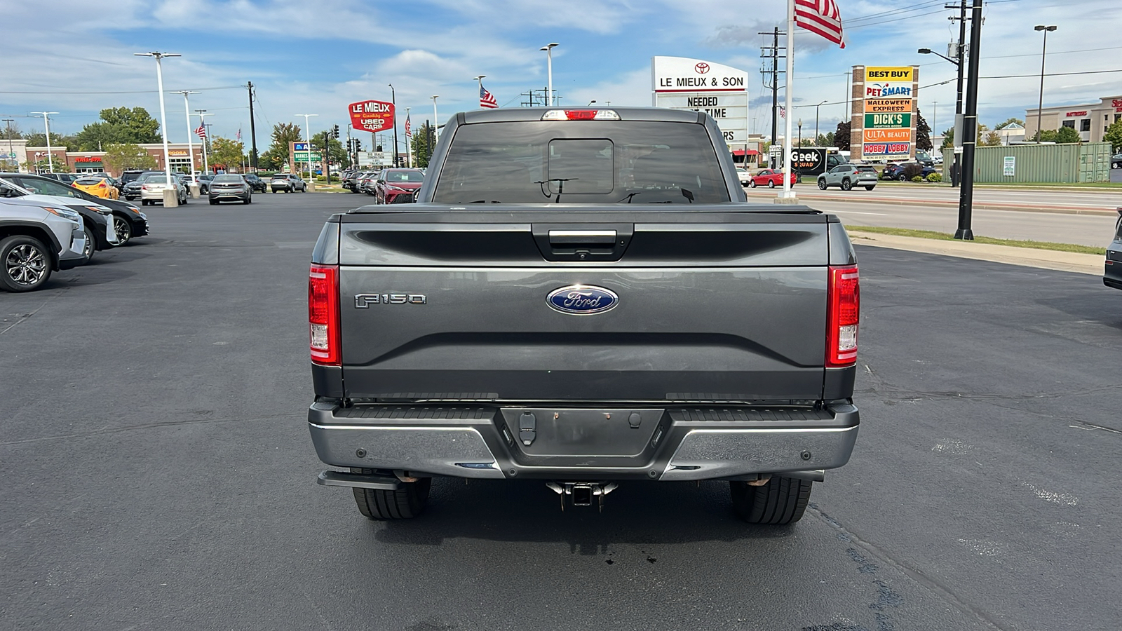 2017 Ford F-150 XLT 4