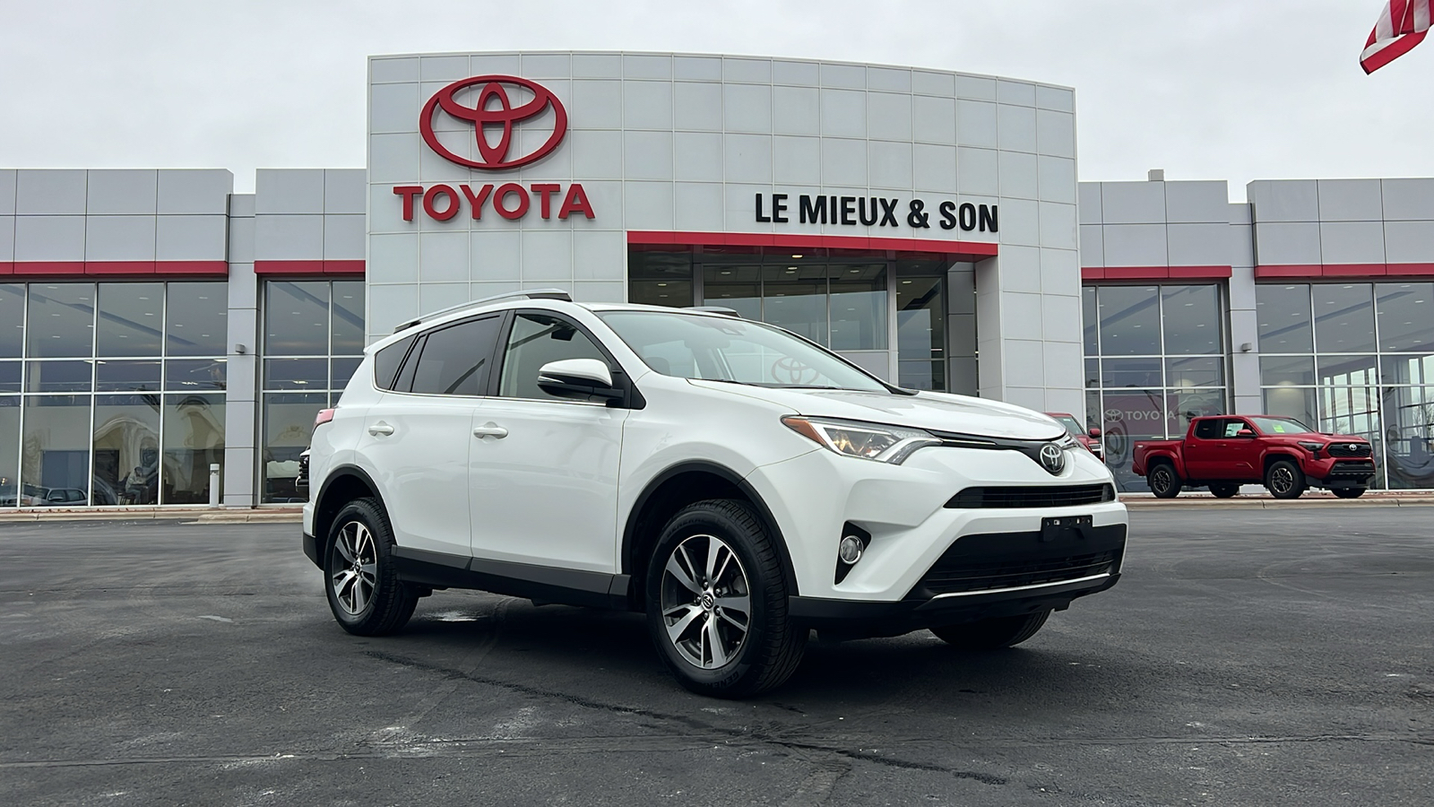 2018 Toyota RAV4  1