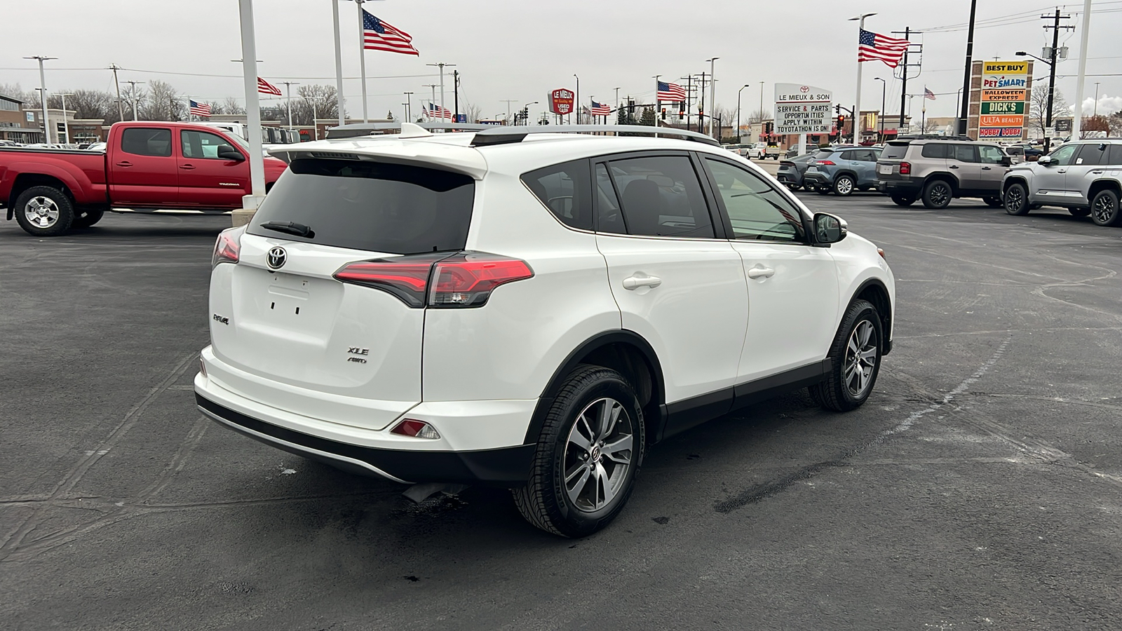 2018 Toyota RAV4  3