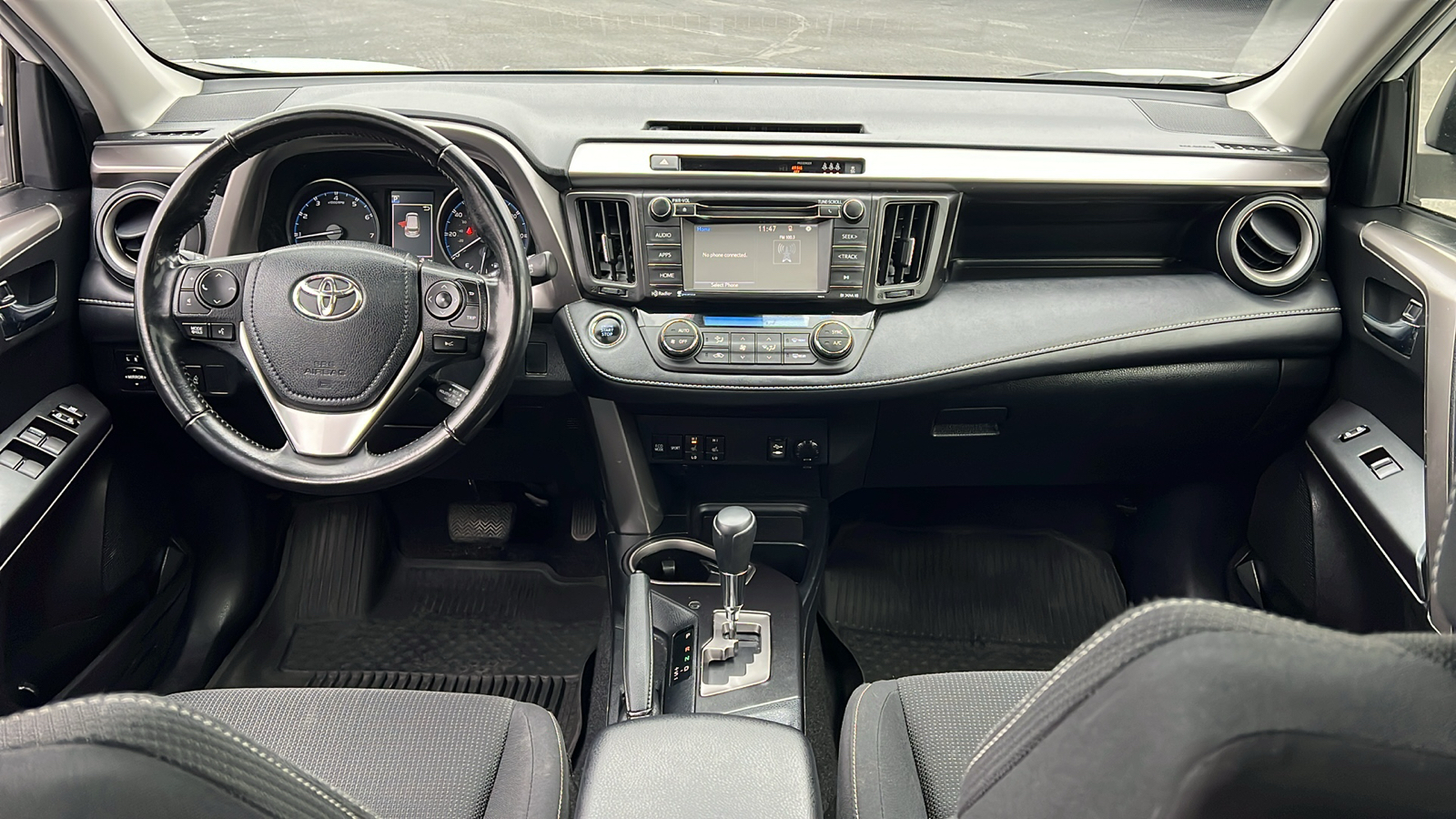 2018 Toyota RAV4  8