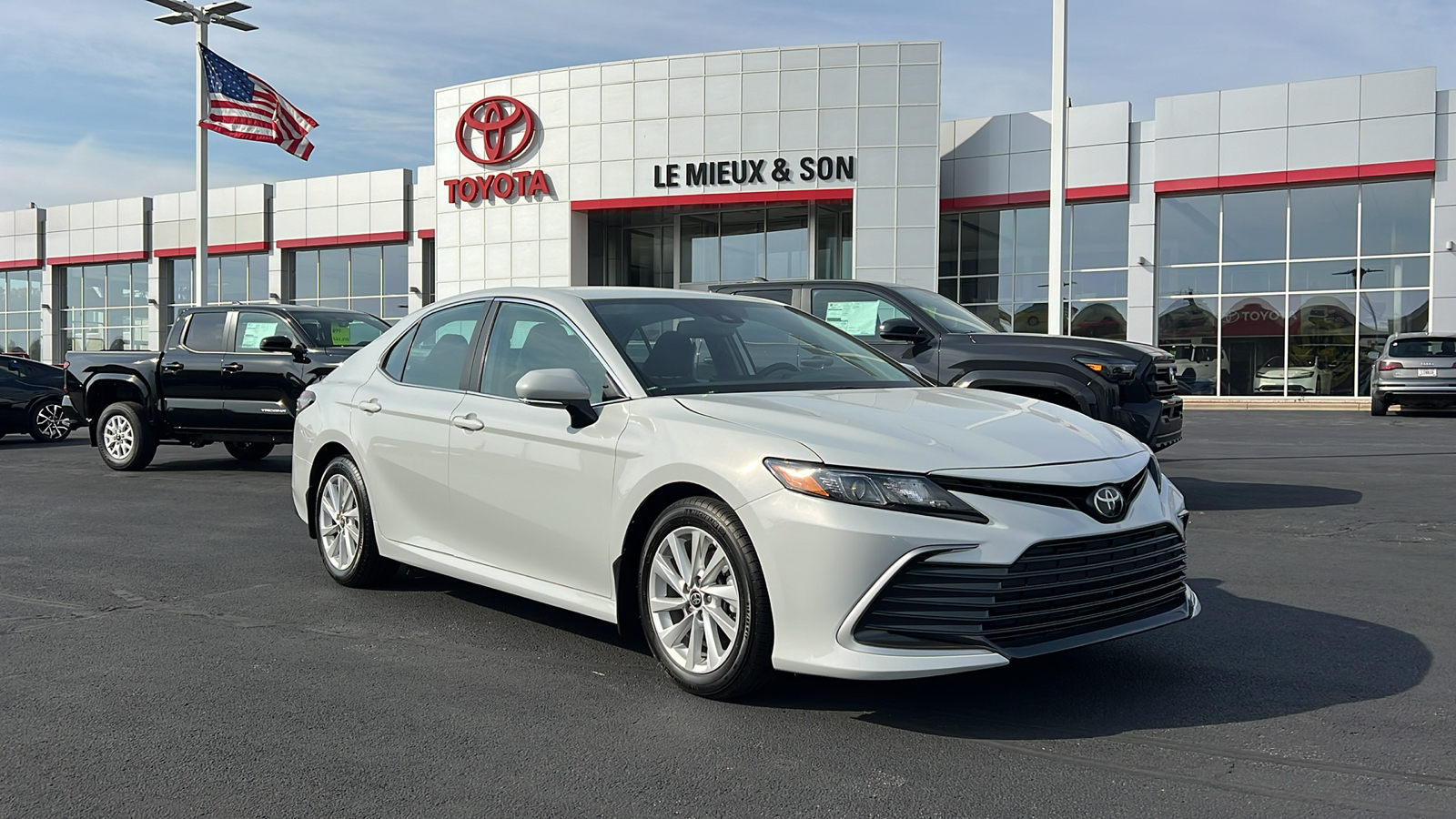 2022 Toyota Camry LE 1