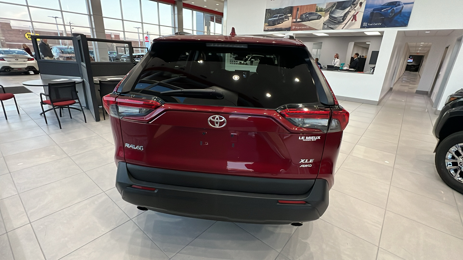 2020 Toyota RAV4 XLE 4