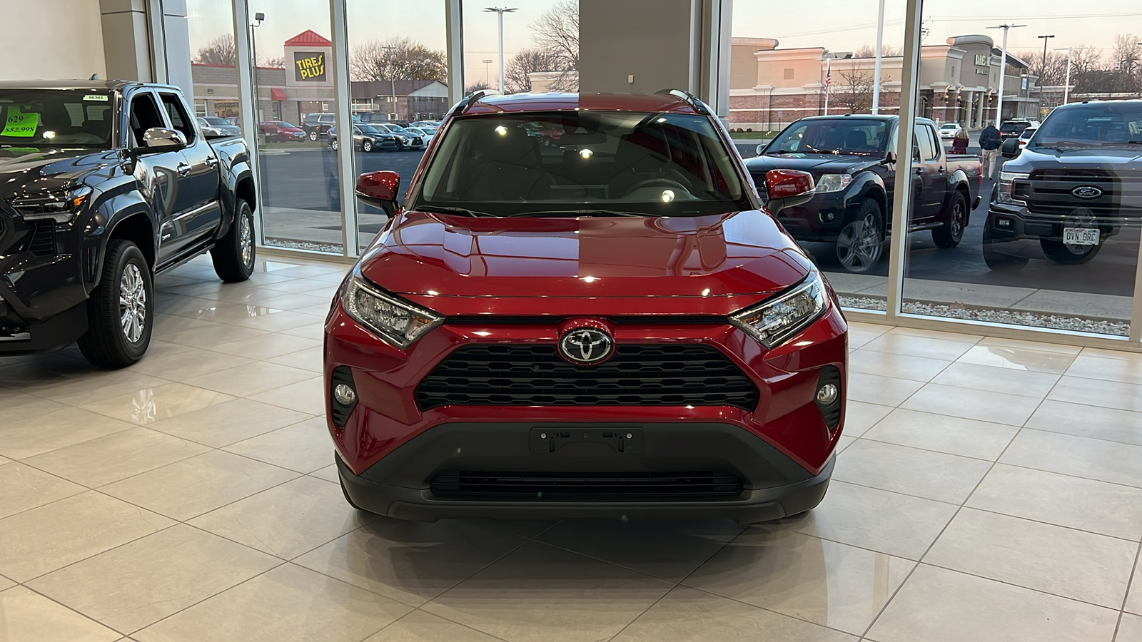 2020 Toyota RAV4 XLE 31