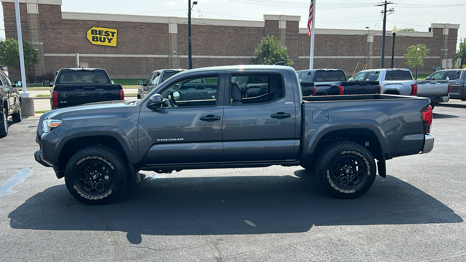 2021 Toyota Tacoma SR5 6