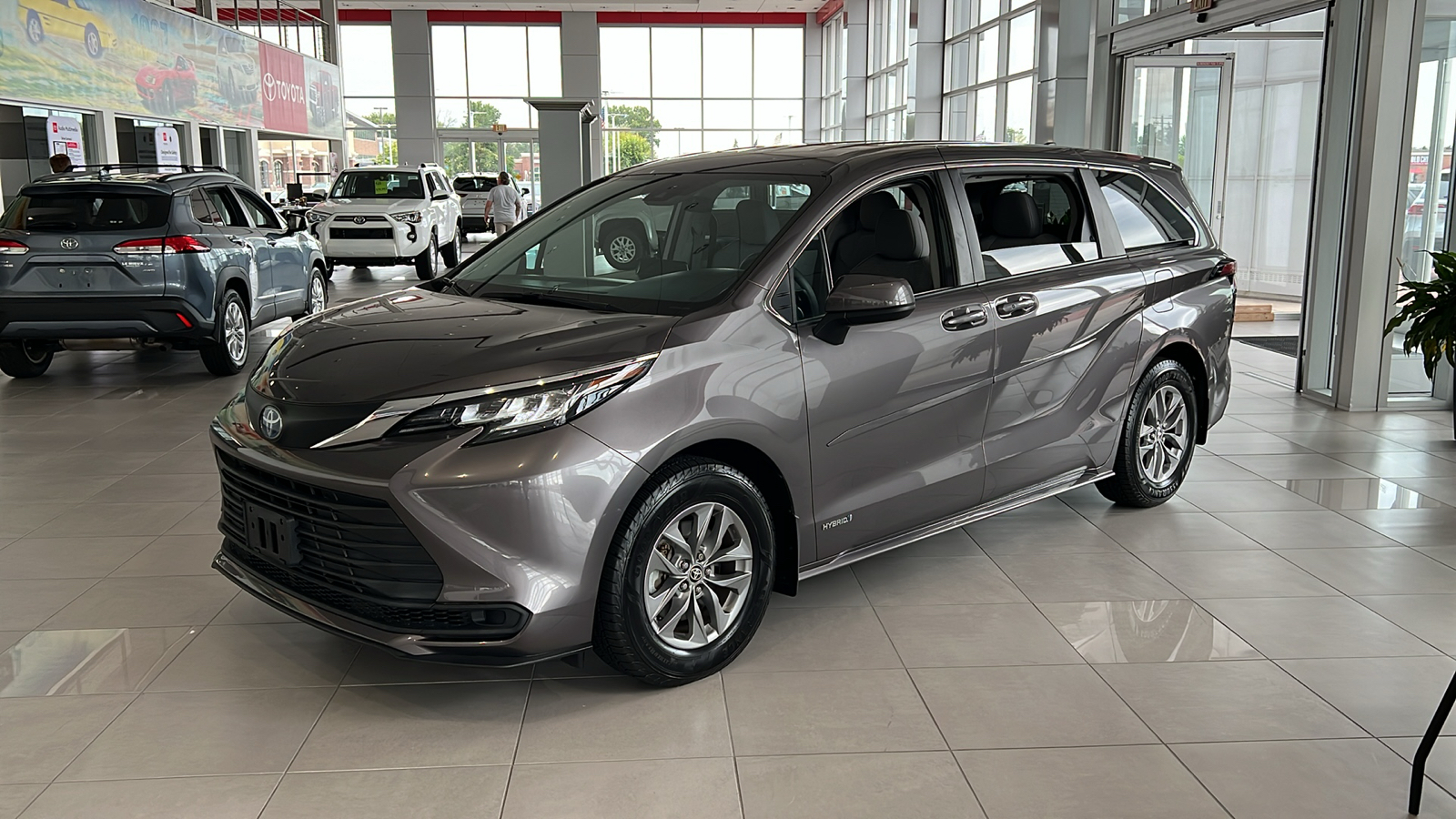 2021 Toyota Sienna LE 7