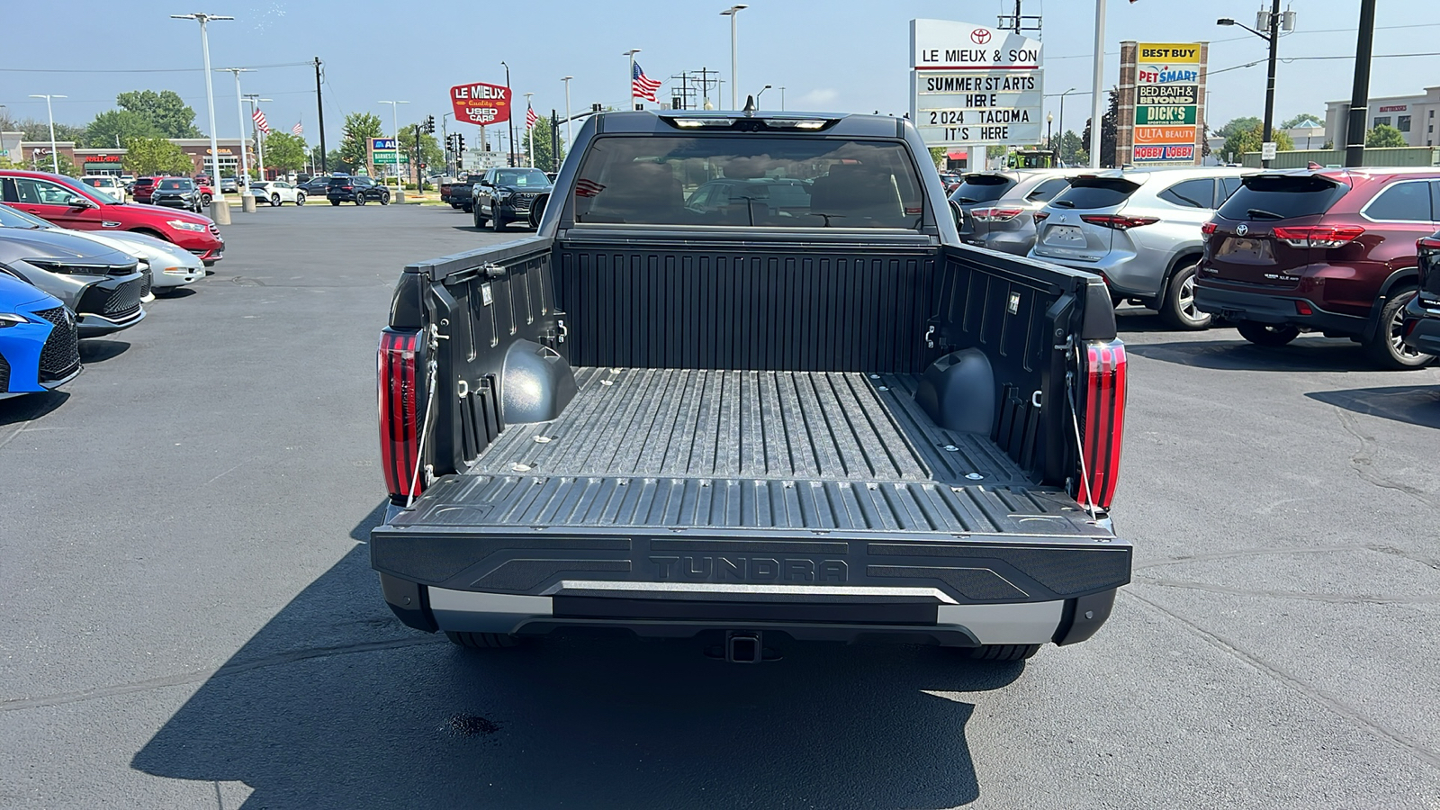 2024 Toyota Tundra Hybrid Limited 29