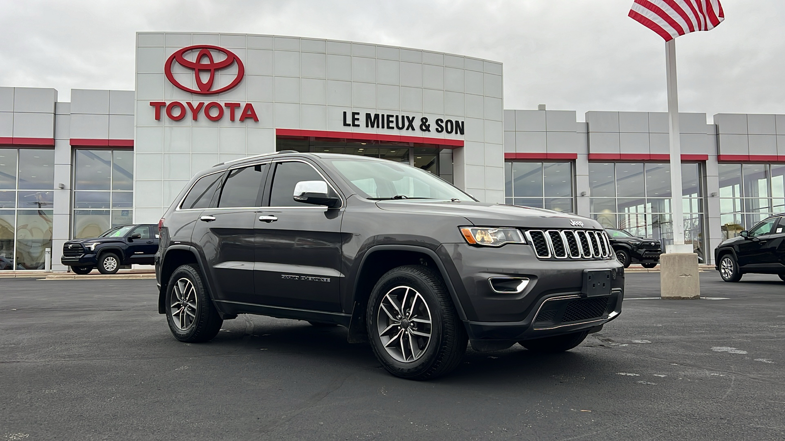 2021 Jeep Grand Cherokee Limited 1