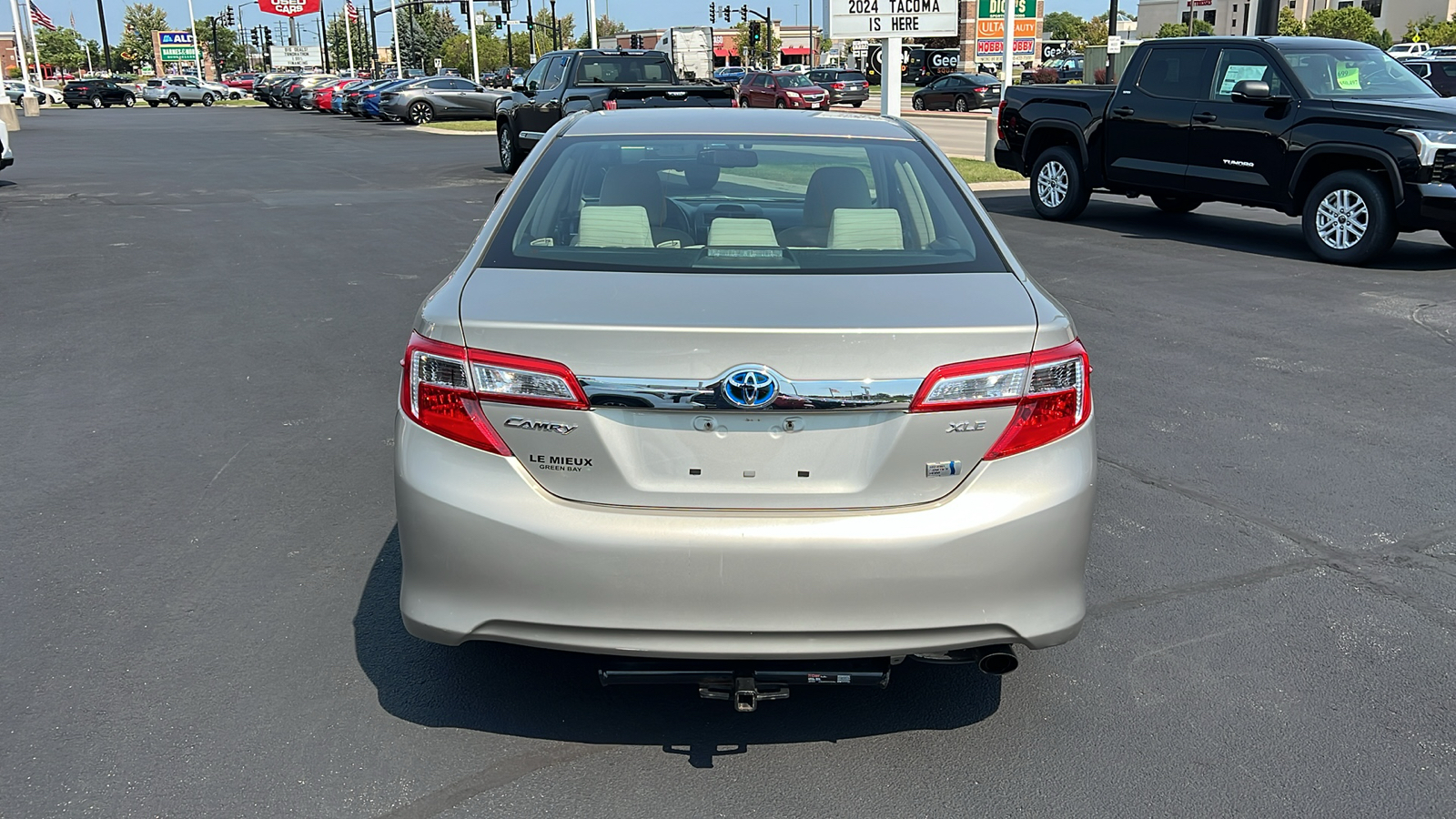 2013 Toyota Camry Hybrid XLE 4