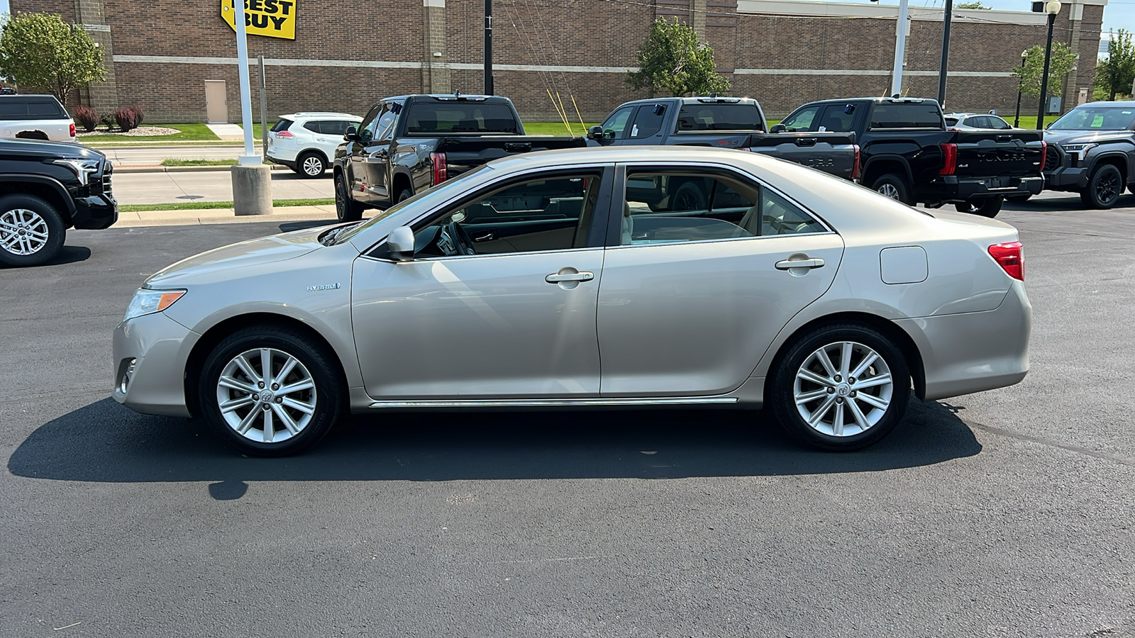 2013 Toyota Camry Hybrid XLE 6