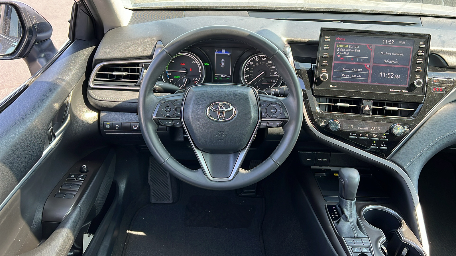 2024 Toyota Camry Hybrid SE 9