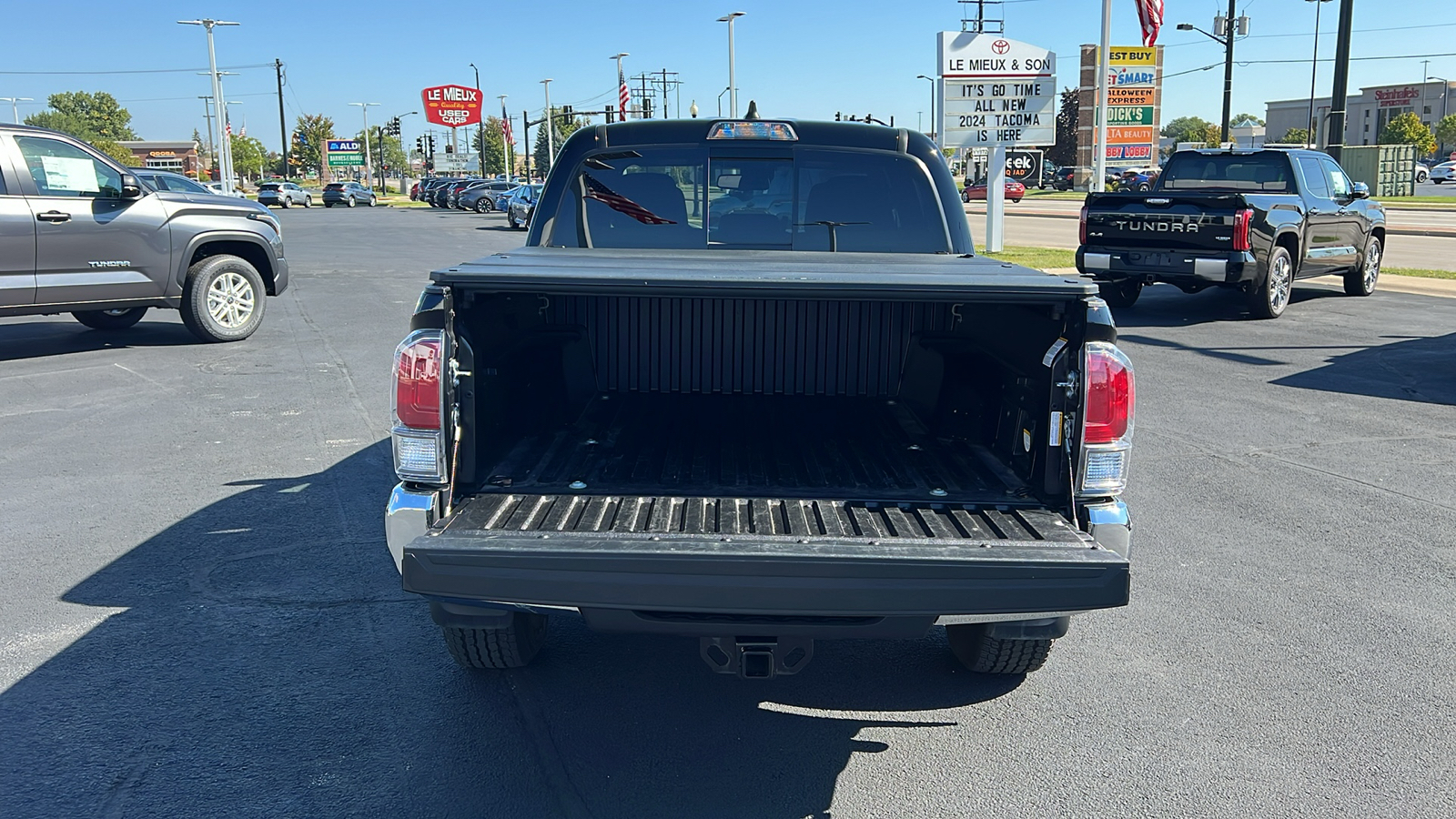 2021 Toyota Tacoma  28