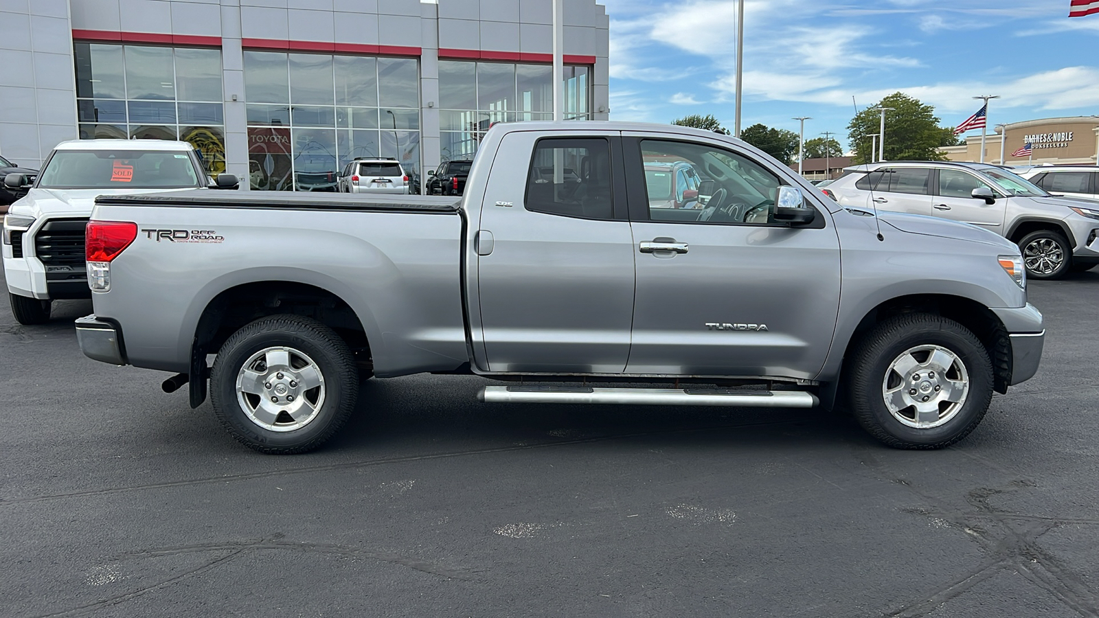 2010 Toyota Tundra Grade 2