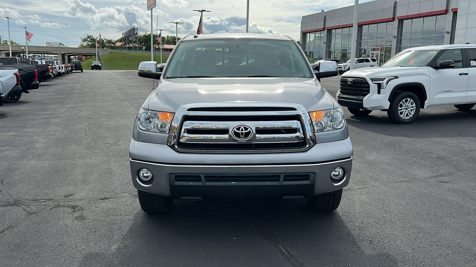 2010 Toyota Tundra Grade 29