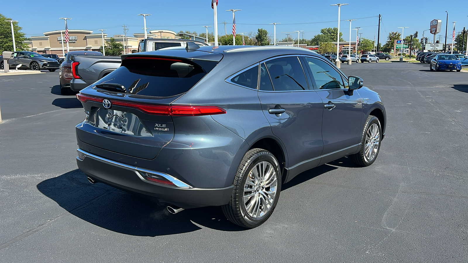 2021 Toyota Venza XLE 3