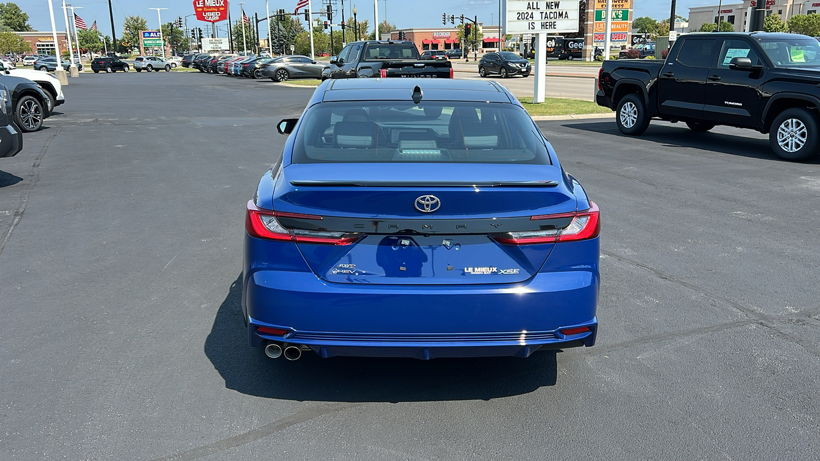 2025 Toyota Camry XSE 4