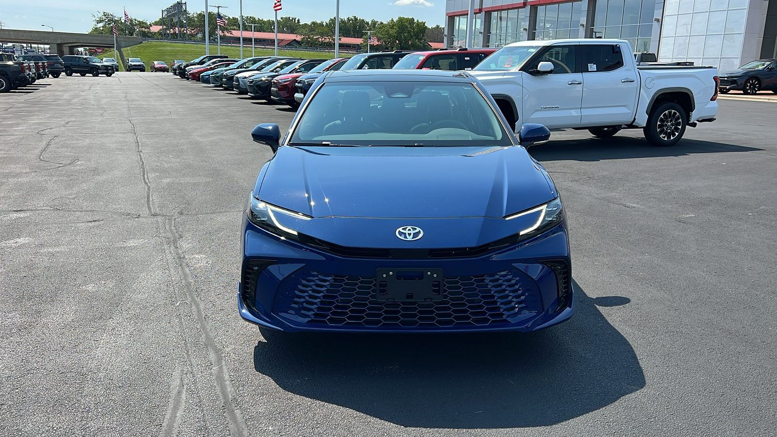 2025 Toyota Camry XSE 31