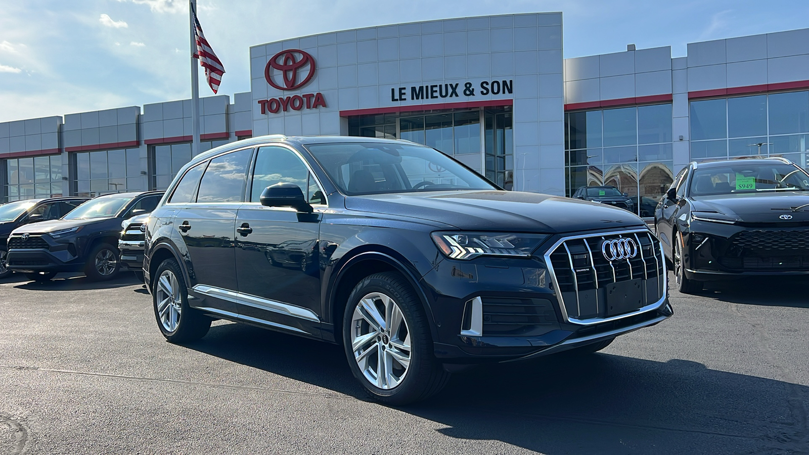 2024 Audi Q7 45 Premium Plus 1