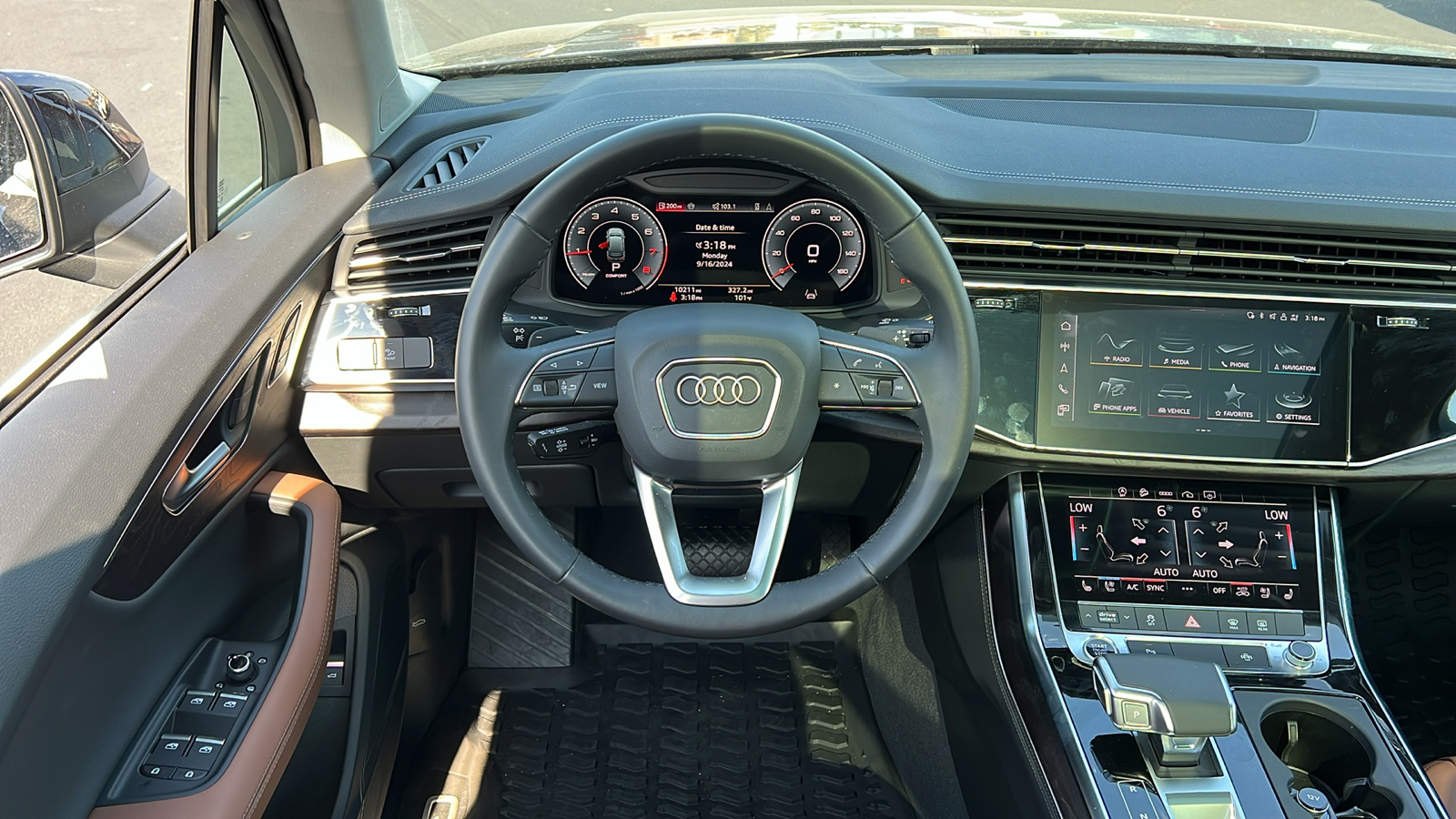 2024 Audi Q7 45 Premium Plus 9