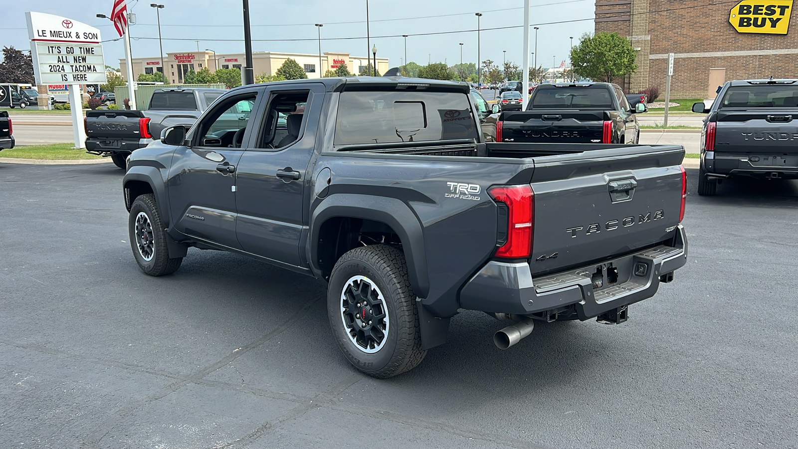 2024 Toyota Tacoma TRD Off-Road 5