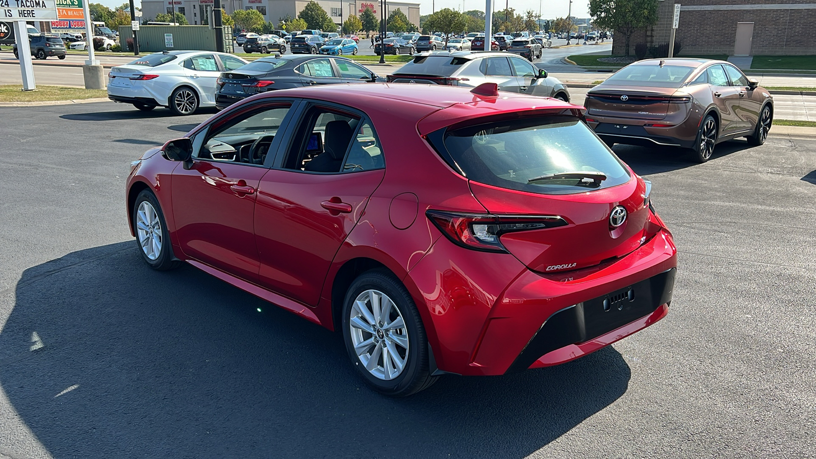 2025 Toyota Corolla Hatchback SE 5