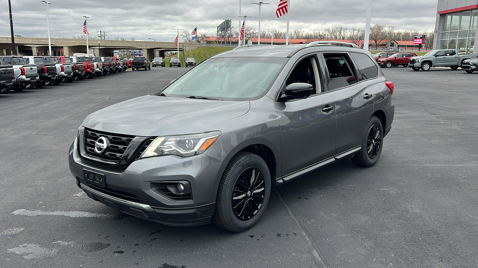 2020 Nissan Pathfinder SL 7