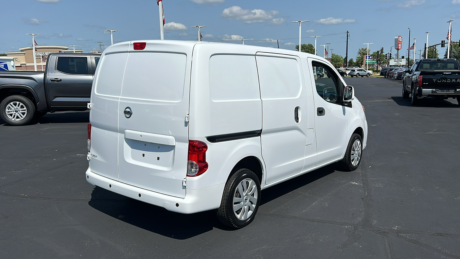 2021 Nissan NV200 S 3