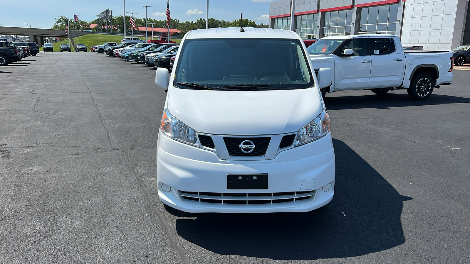 2021 Nissan NV200 S 29