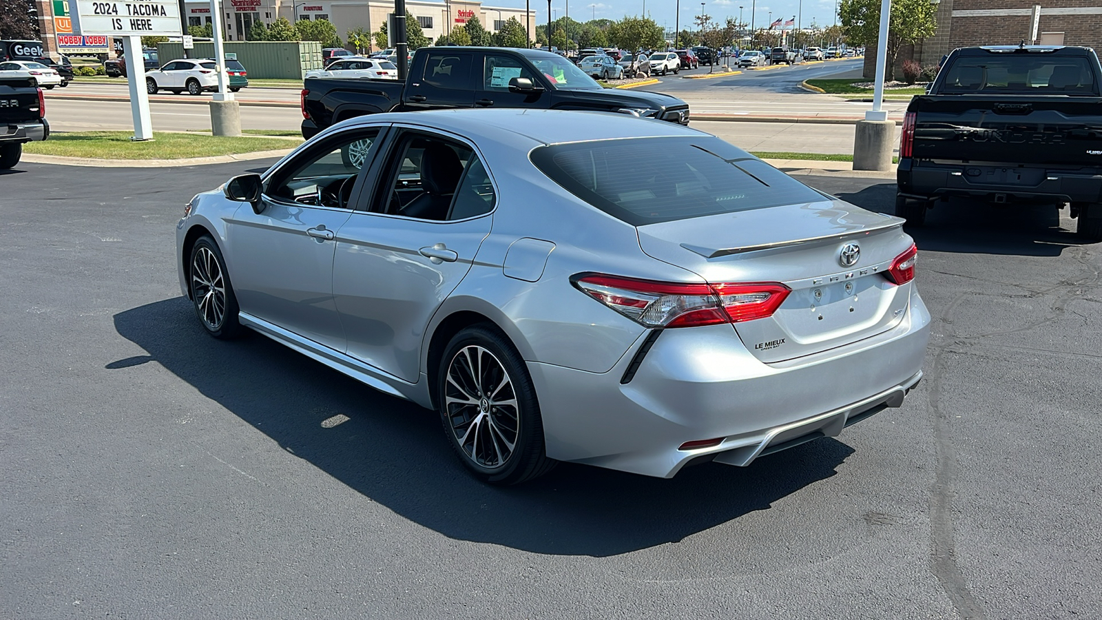 2018 Toyota Camry SE 5