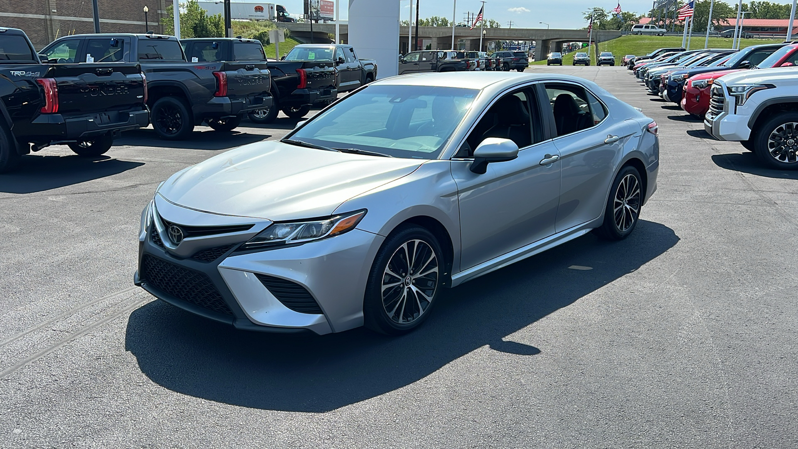 2018 Toyota Camry SE 7