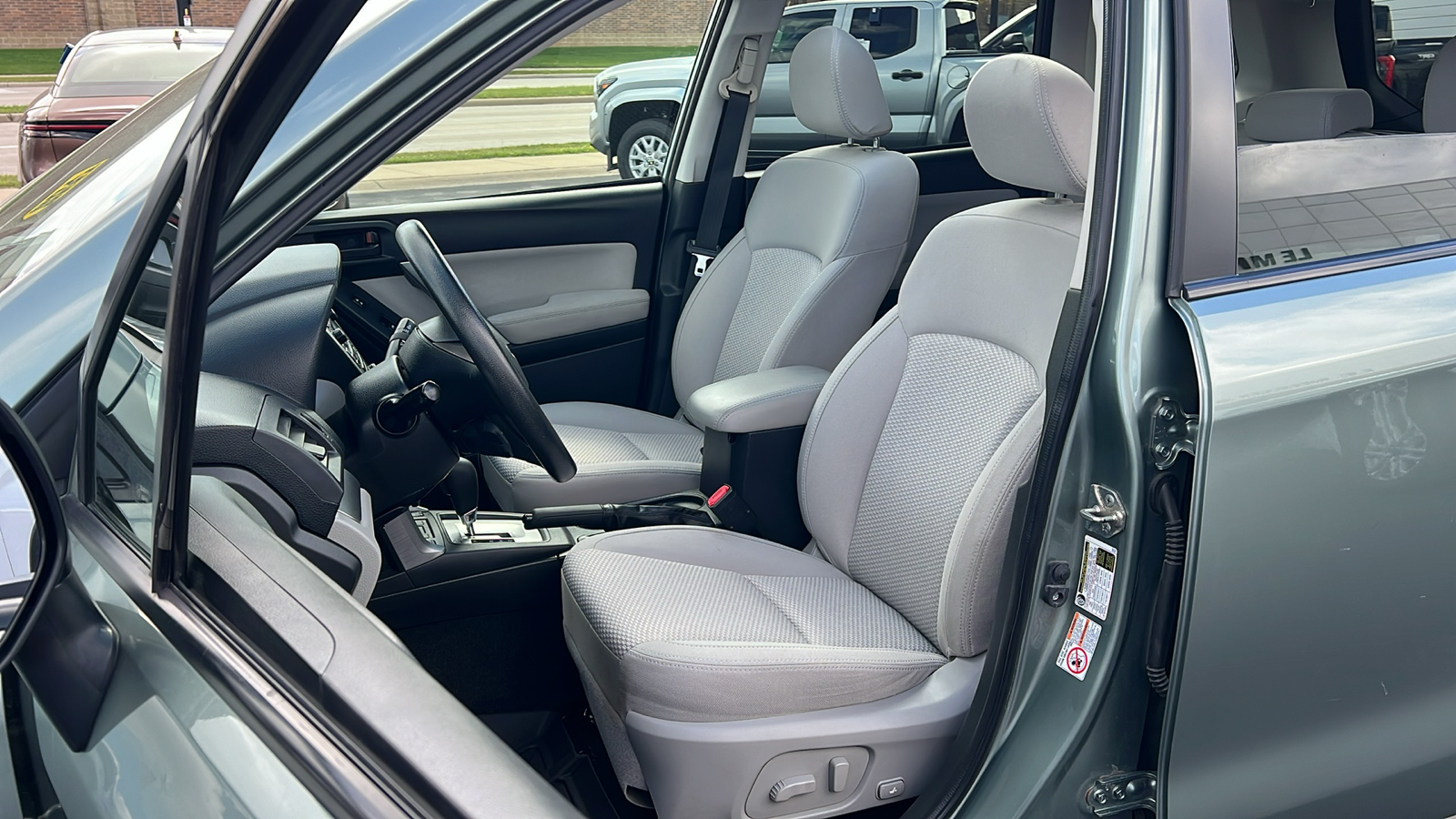 2014 Subaru Forester 2.5i Premium 25