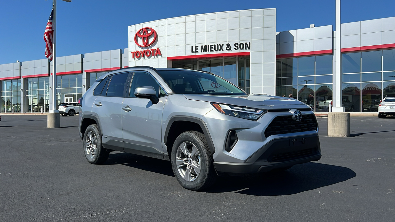 2024 Toyota RAV4 Hybrid XLE 1