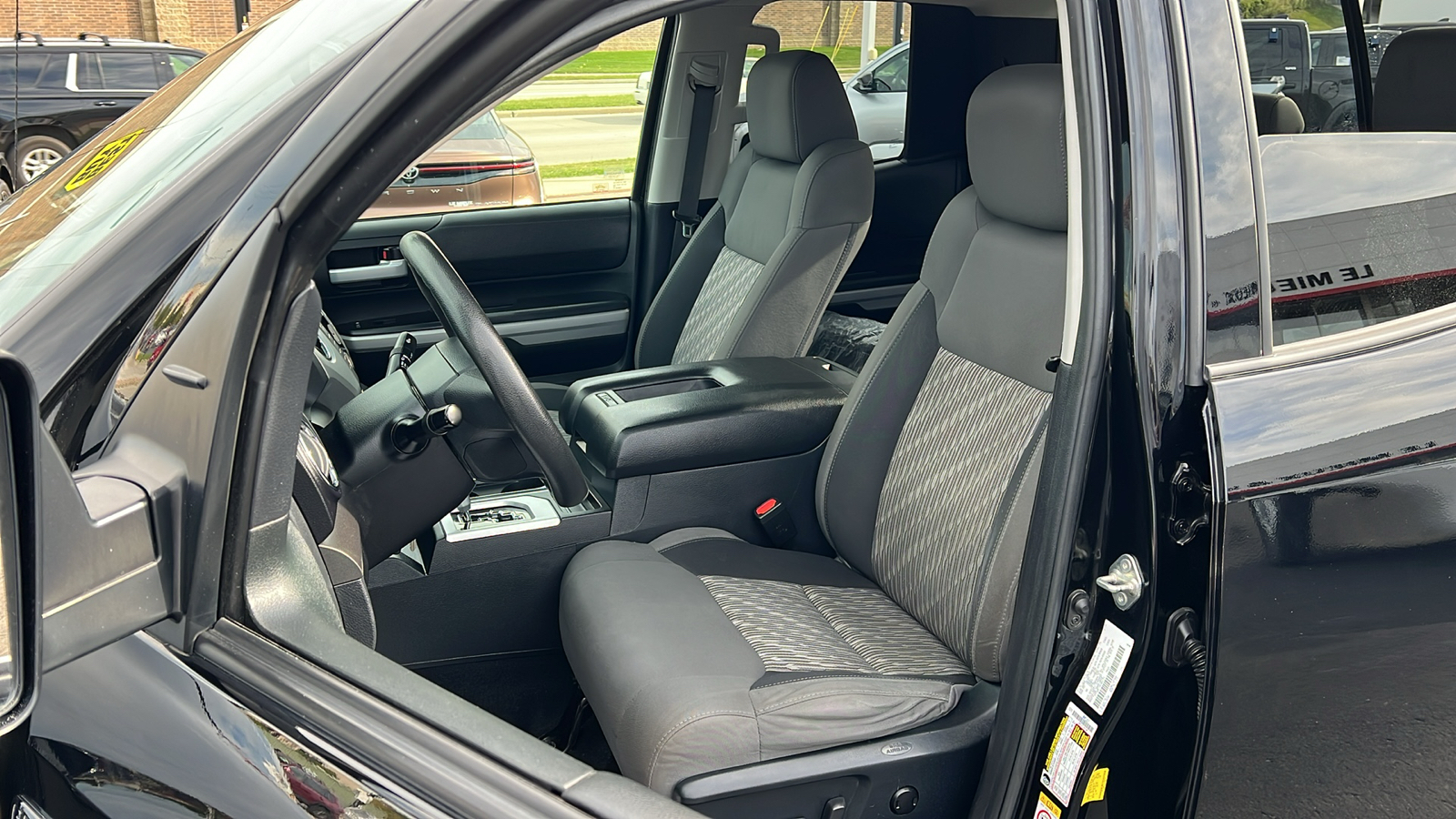 2019 Toyota Tundra SR5 24