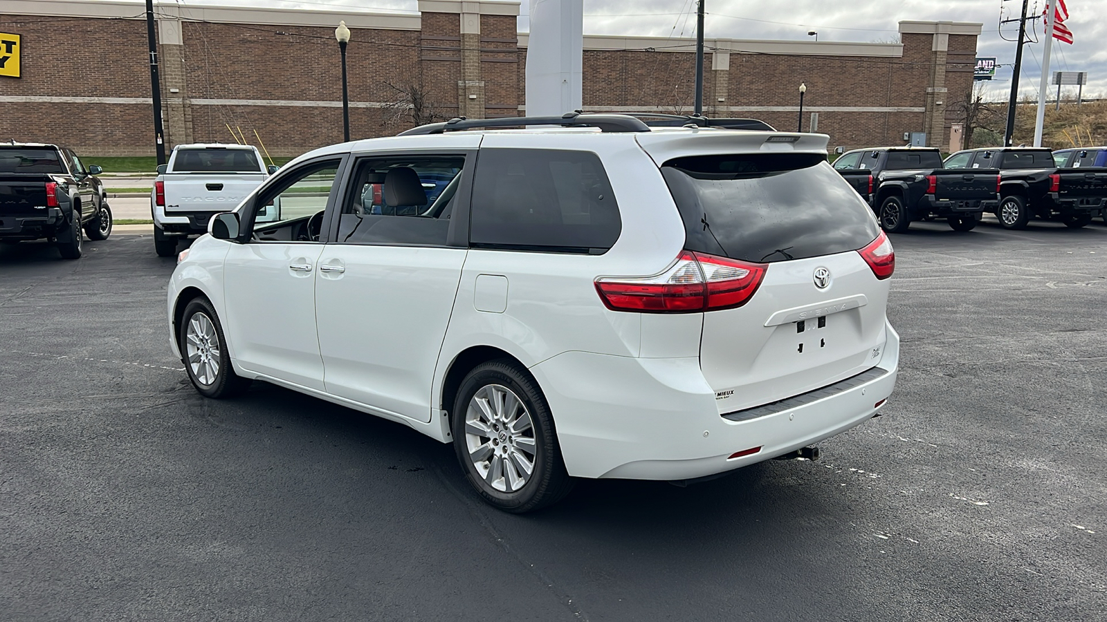 2015 Toyota Sienna XLE Premium 5