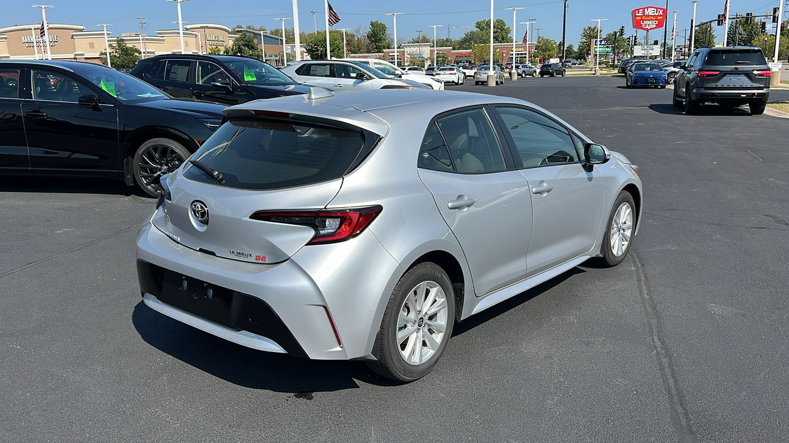 2024 Toyota Corolla Hatchback SE 3