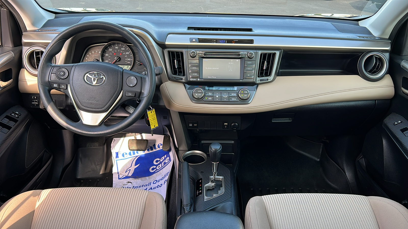 2015 Toyota RAV4  8