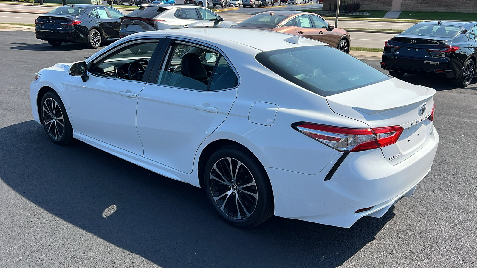 2020 Toyota Camry SE 5