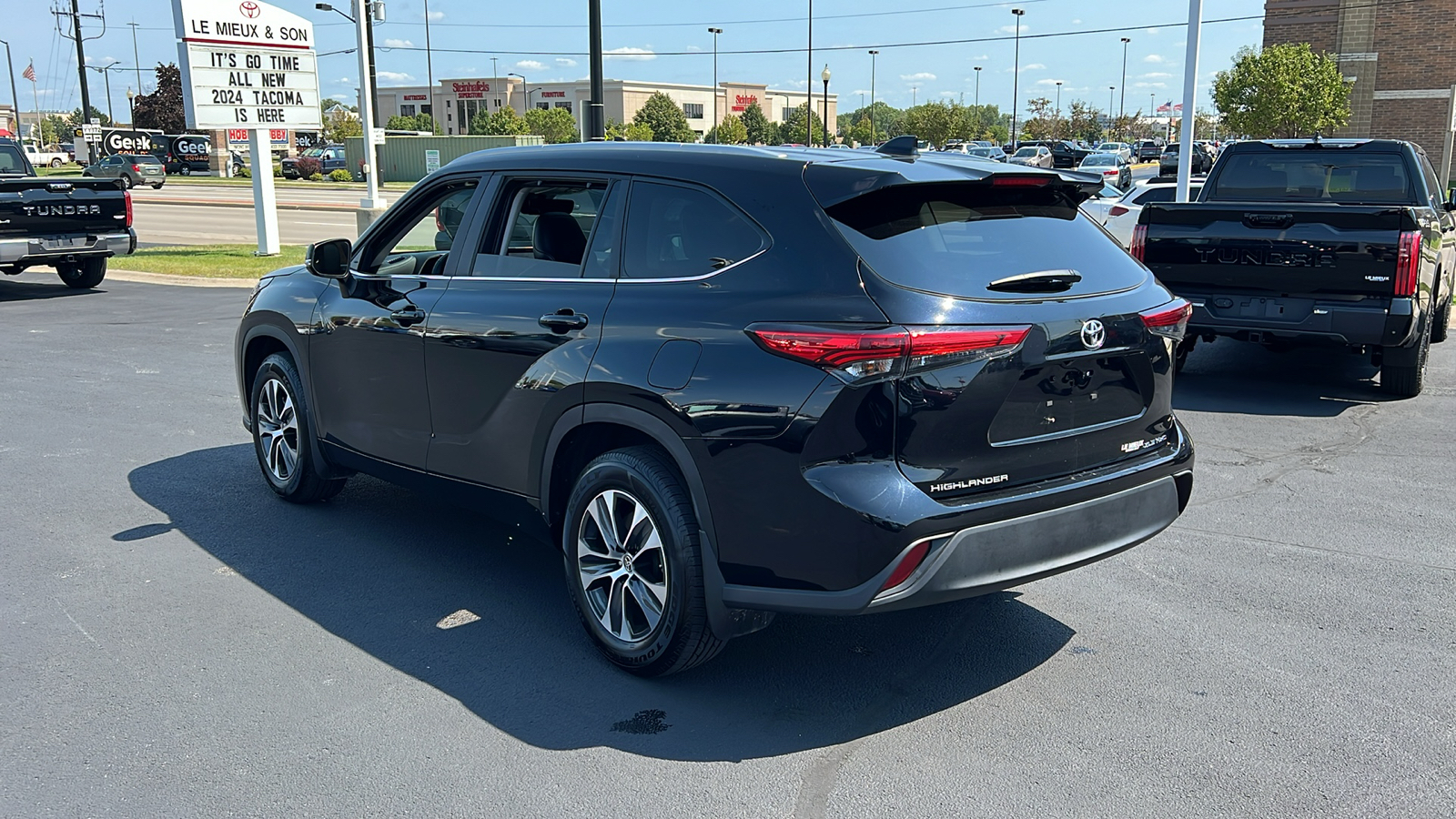 2023 Toyota Highlander XLE 5