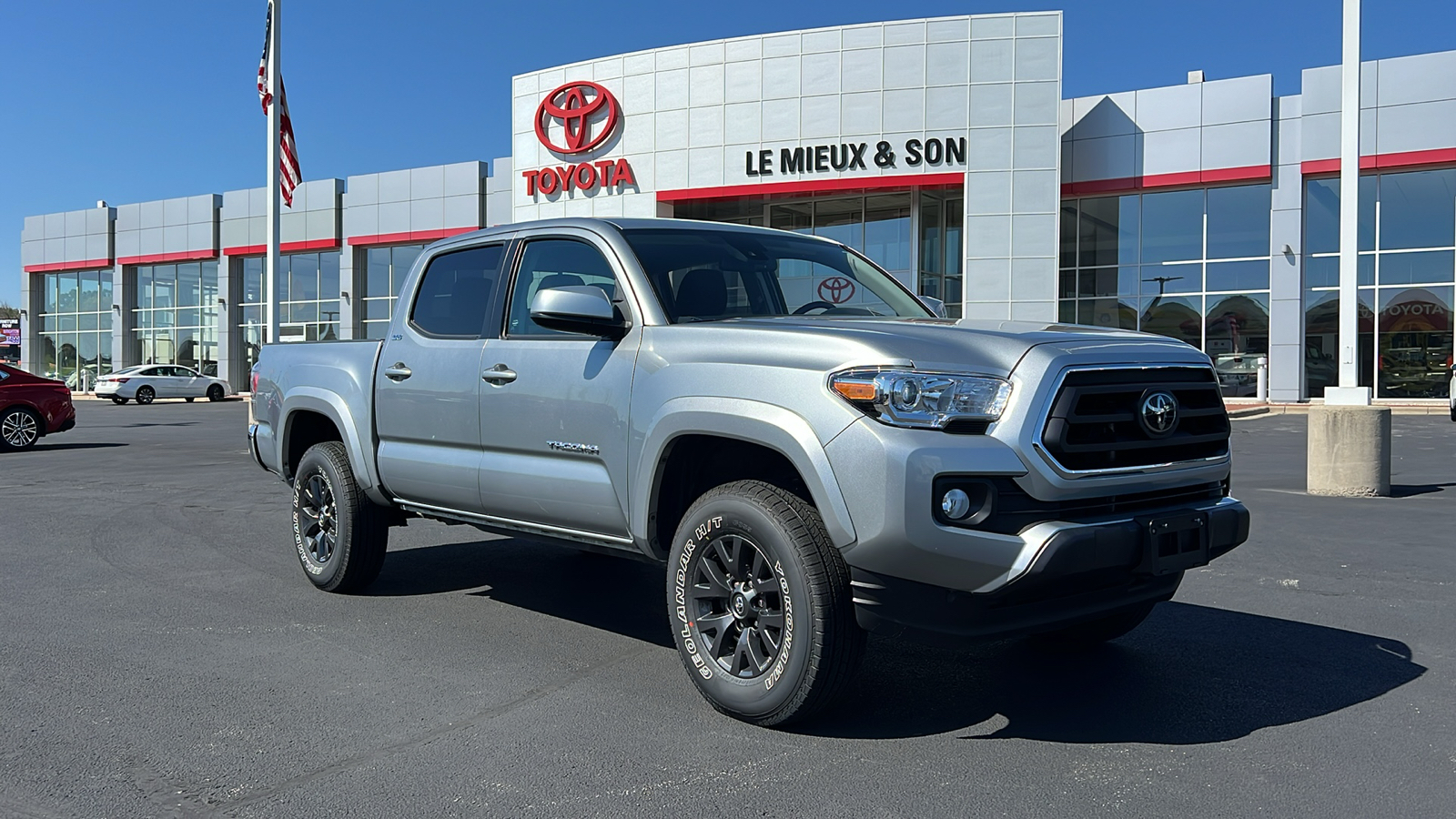 2022 Toyota Tacoma SR5 1